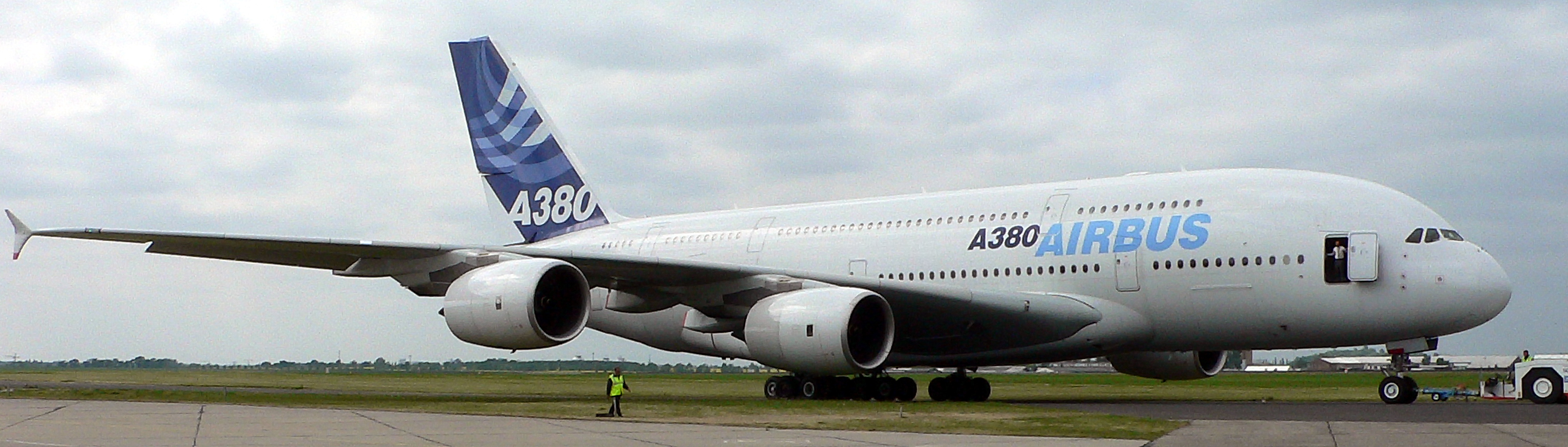 Airbus A380 #01