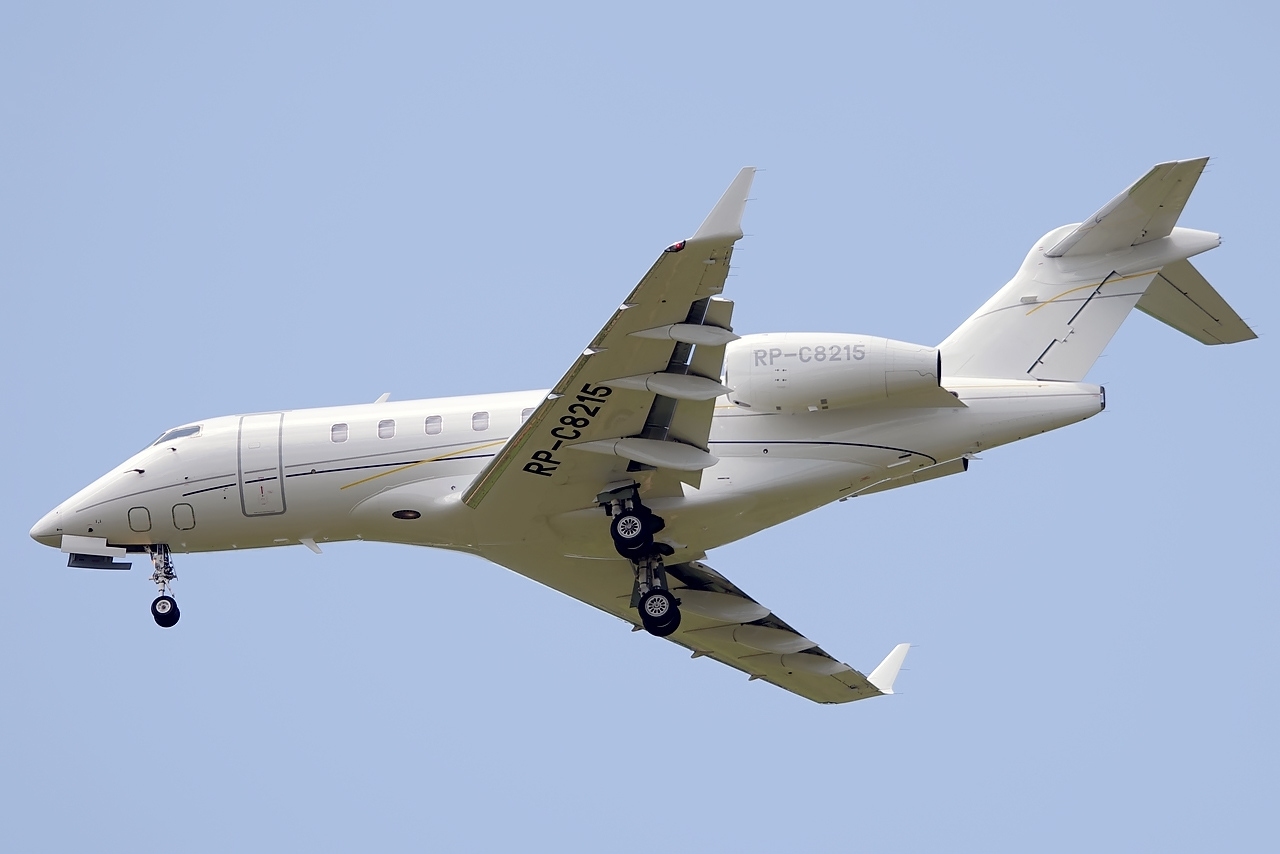 Bombardier BD-100 Challenger 300 #03