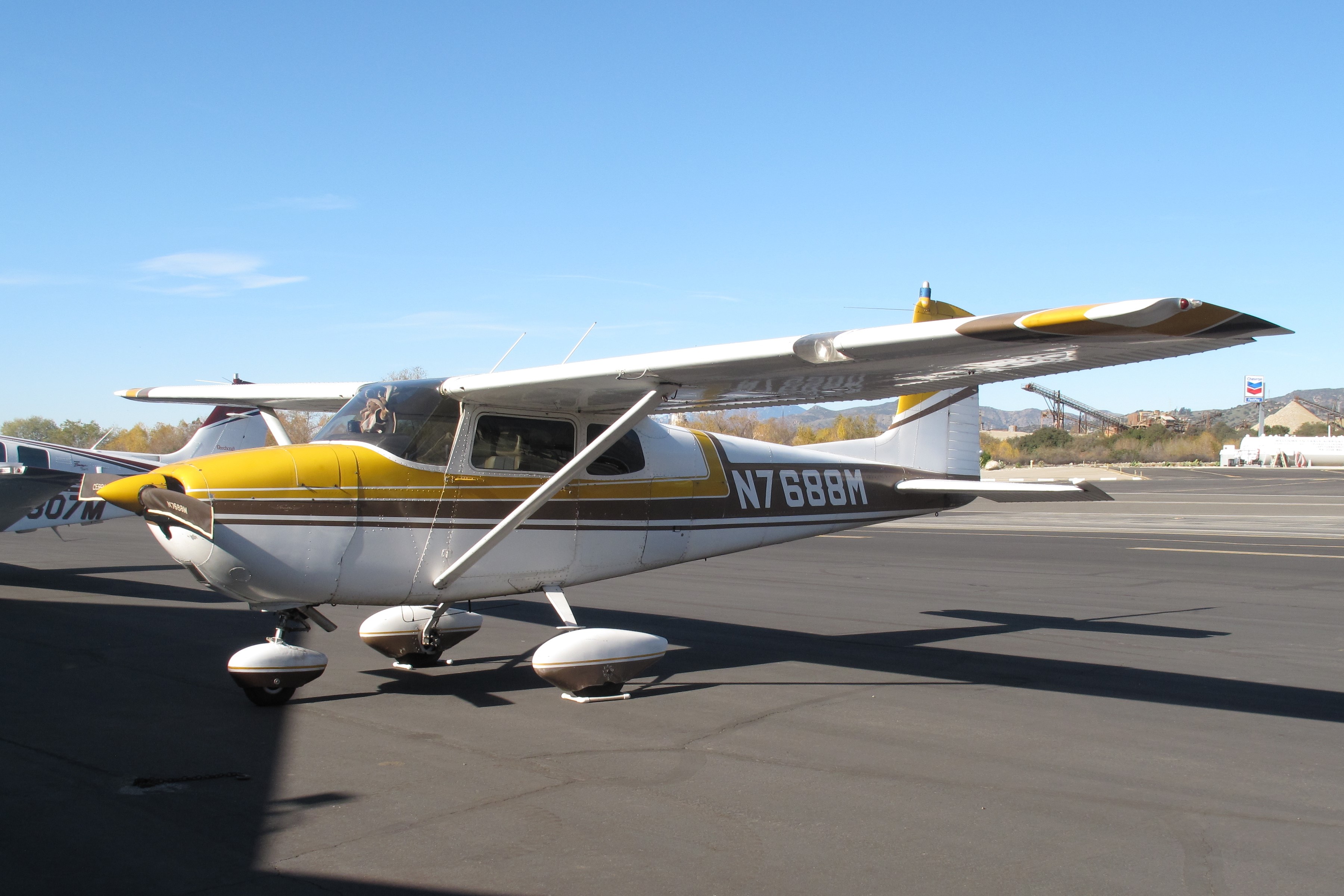 Cessna 172 Skyhawk (early models) & 175 Skylark previous