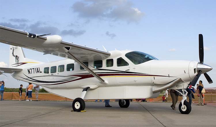 Cessna 208 Caravan I, Grand Caravan & Cargomaster #09