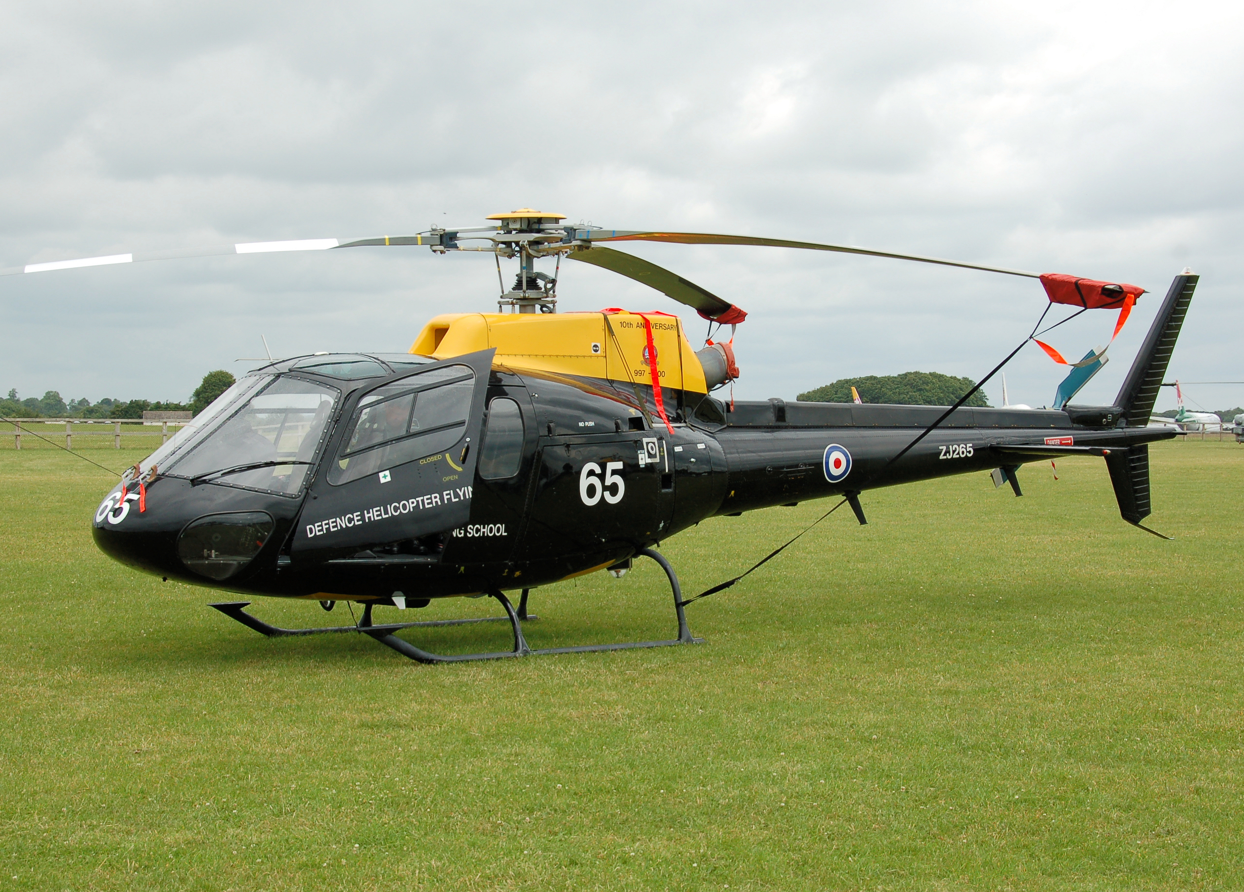 Eurocopter AS-350 Ecureuil #02
