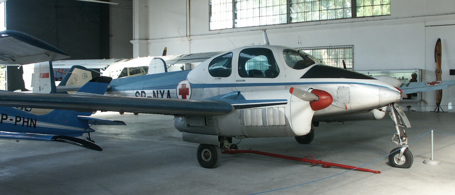 Let L-200 Morava previous