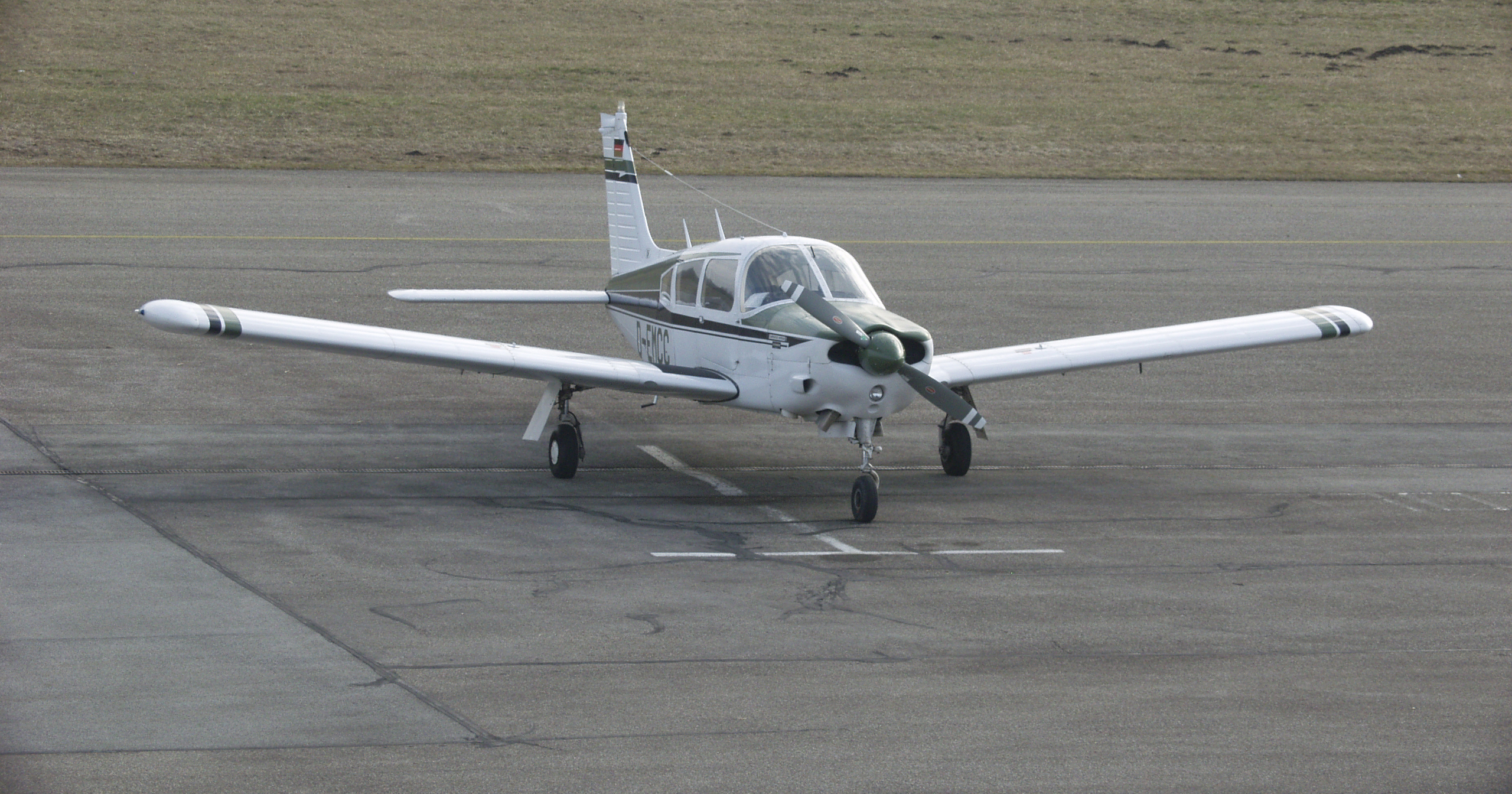 Piper PA-28R Cherokee Arrow #06
