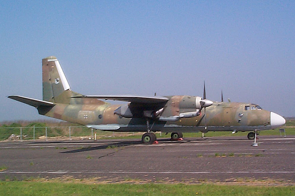 Antonov An-24/26/30/32 & Xian Y-7 #03