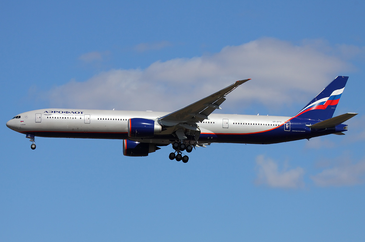 Boeing 777-300 #04