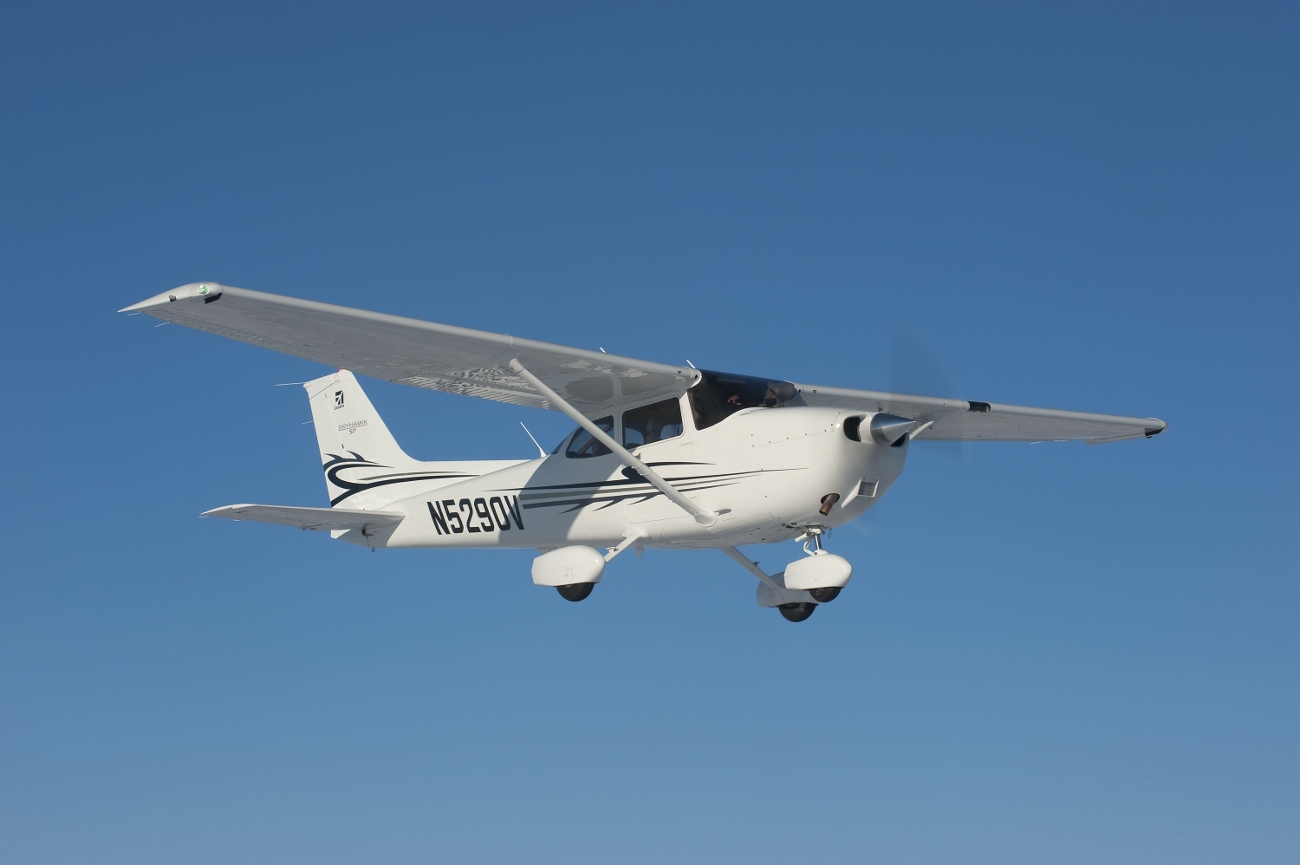 Cessna 172R/S Skyhawk #07