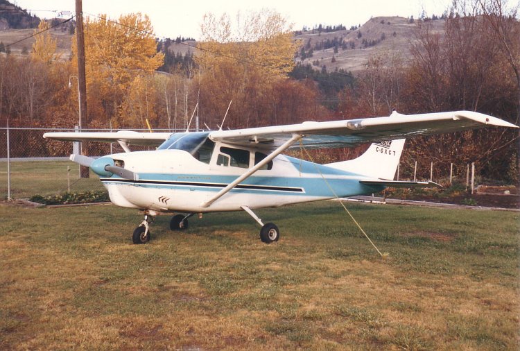 Cessna 210 Centurion #4