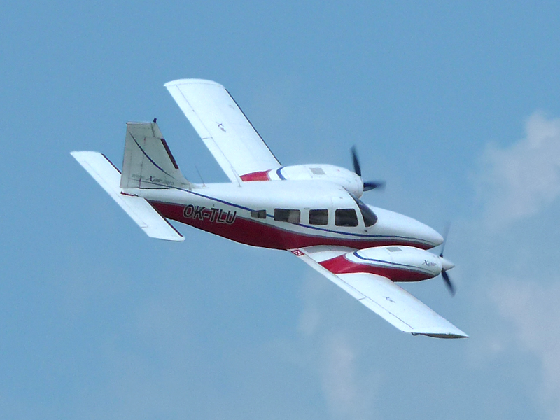 Piper PA-34 Seneca #04